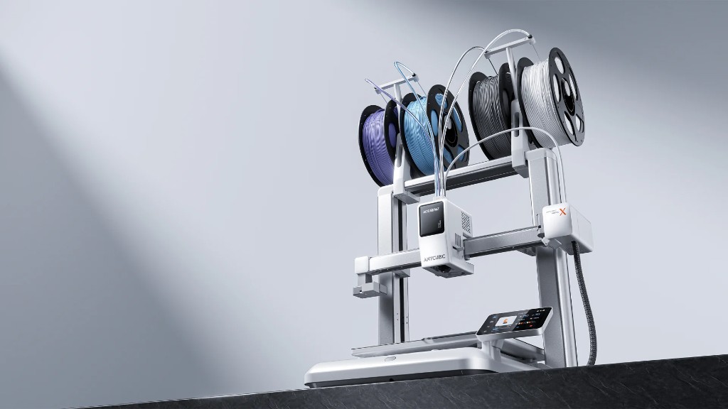 Anycubic Kobra X – Weißer Multicolor-FDM-Drucker mit Filament-Spulen